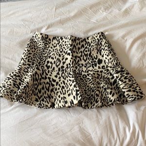 Zara XS black white leopard mini skirt